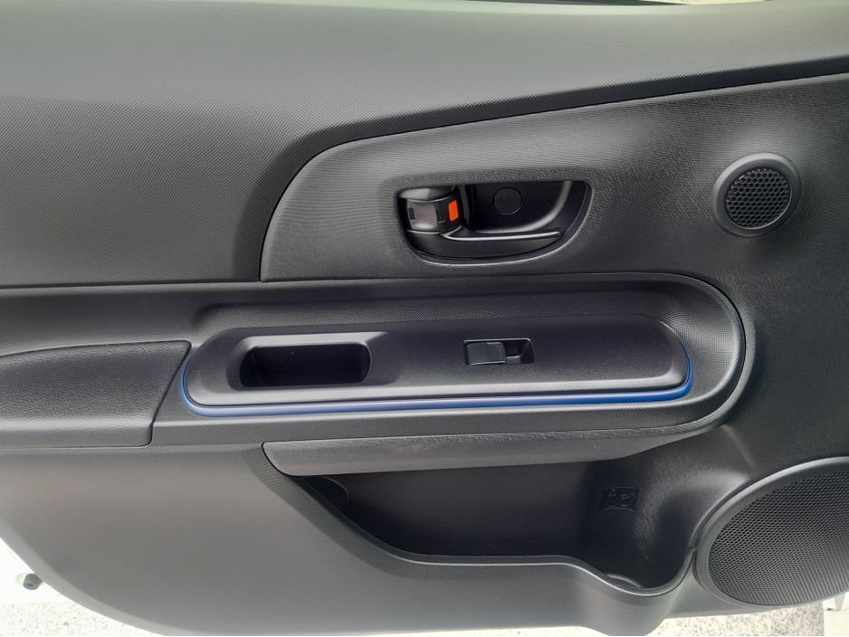 2016 Toyota Aqua