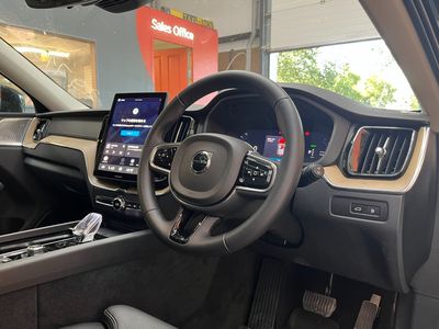 2025 Volvo XC60
