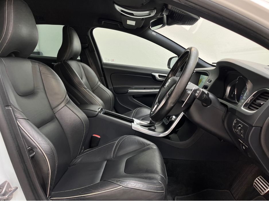 2016 Volvo V60