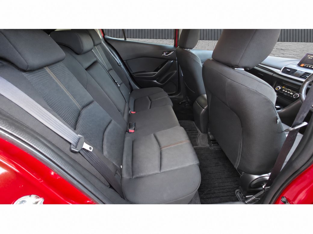 2018 Mazda Axela