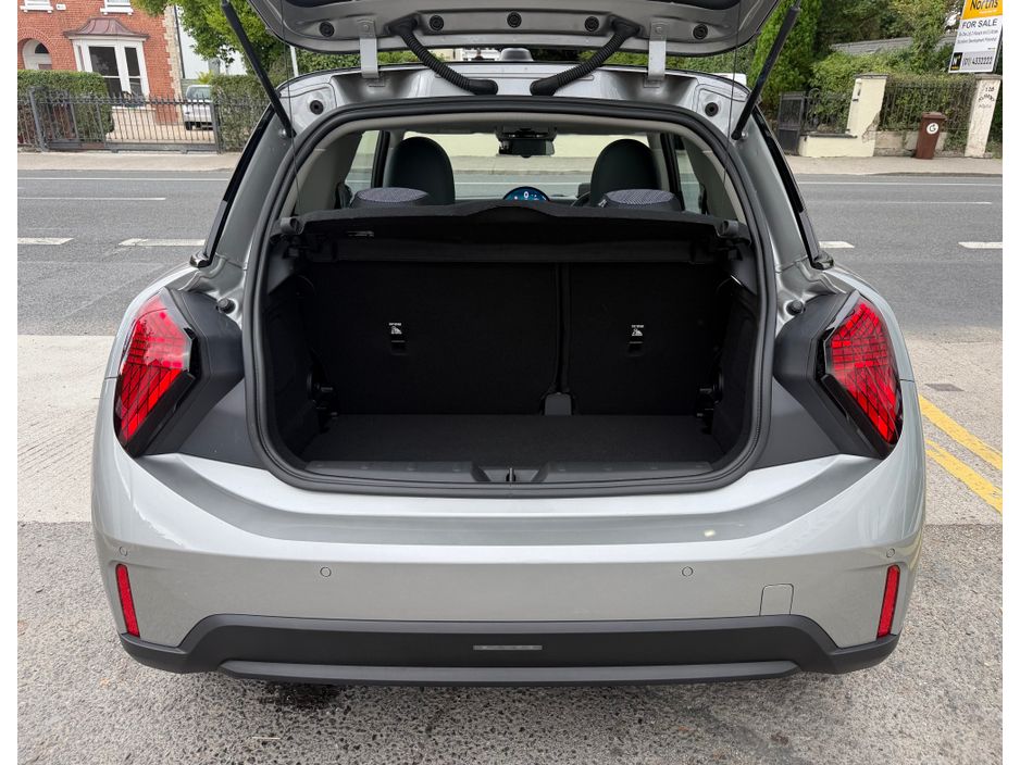 2024 Mini Hatch