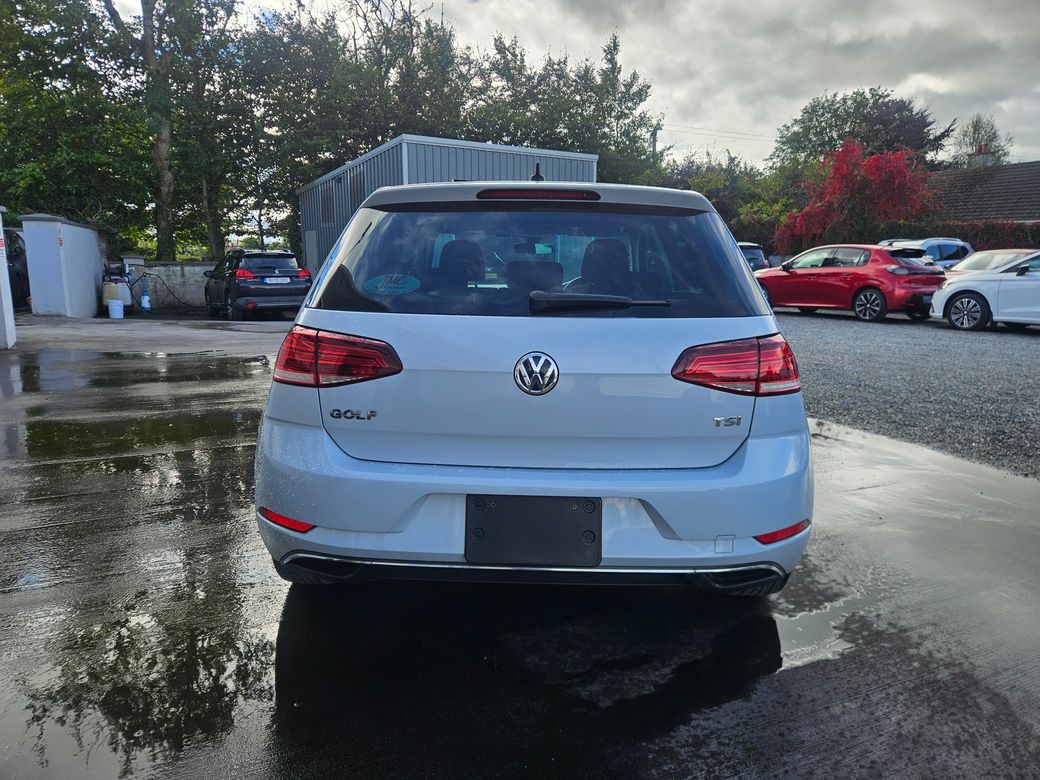 2017 Volkswagen Golf