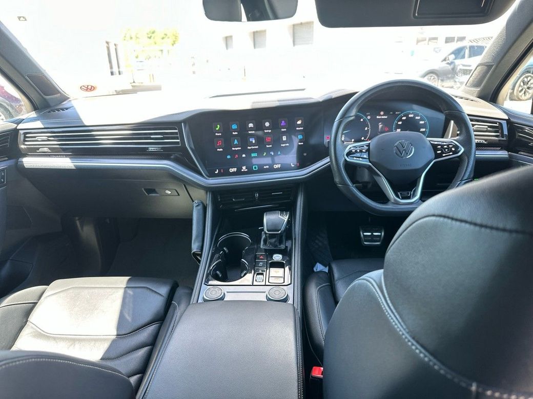 2024 Volkswagen Touareg