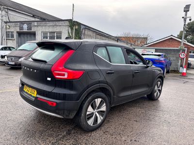 2022 Volvo XC40
