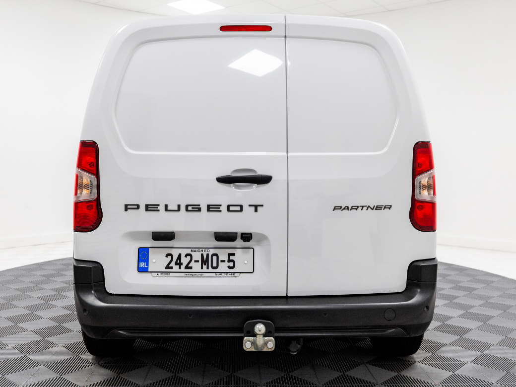 2024 Peugeot Partner