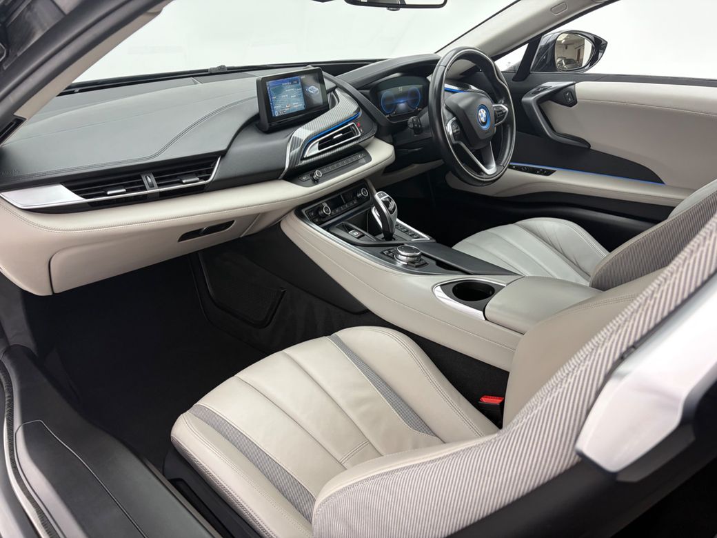2016 BMW i8