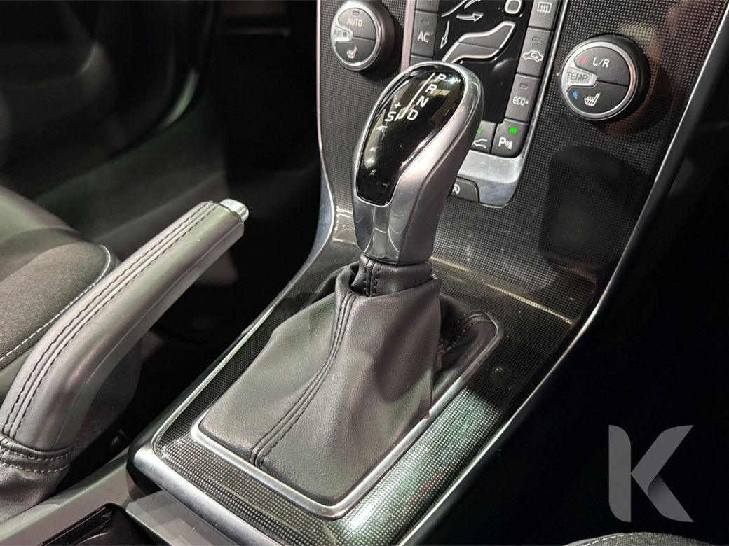 2019 Volvo V40