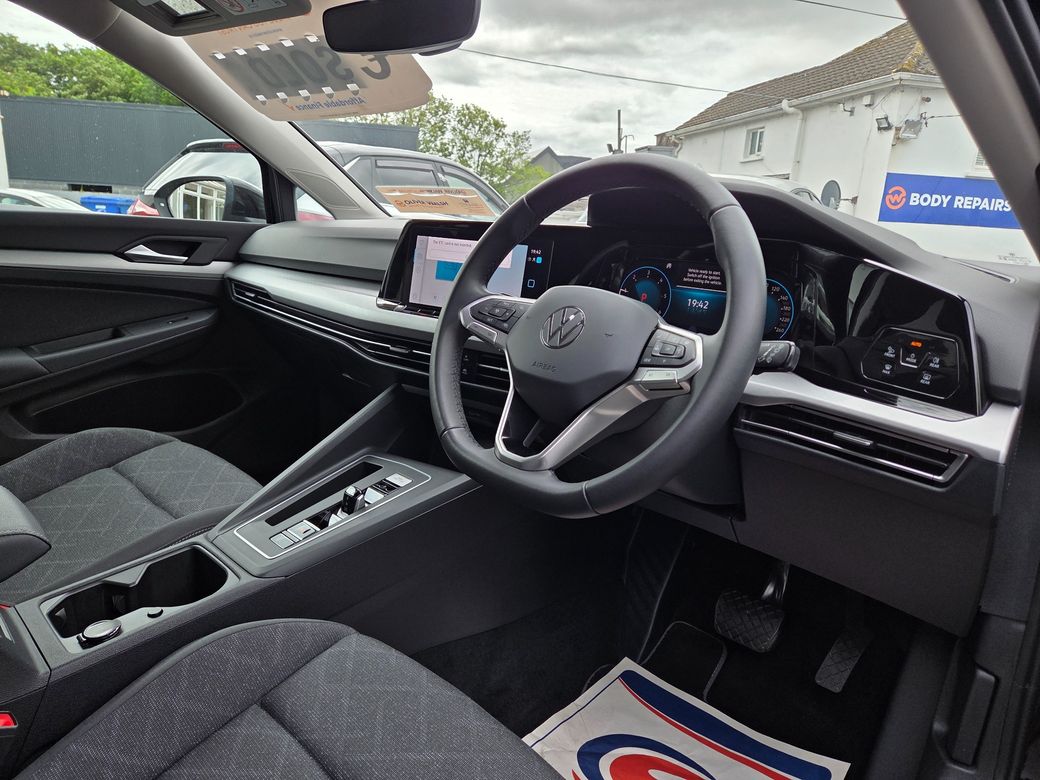 2024 Volkswagen Golf