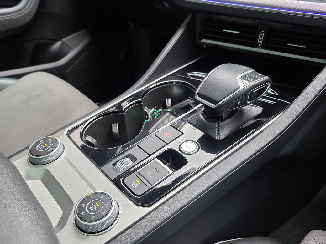 2022 Volkswagen Touareg