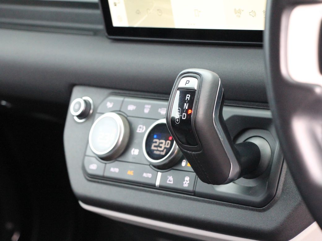 2023 Land Rover Defender