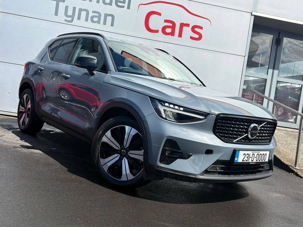 2023 Volvo XC40