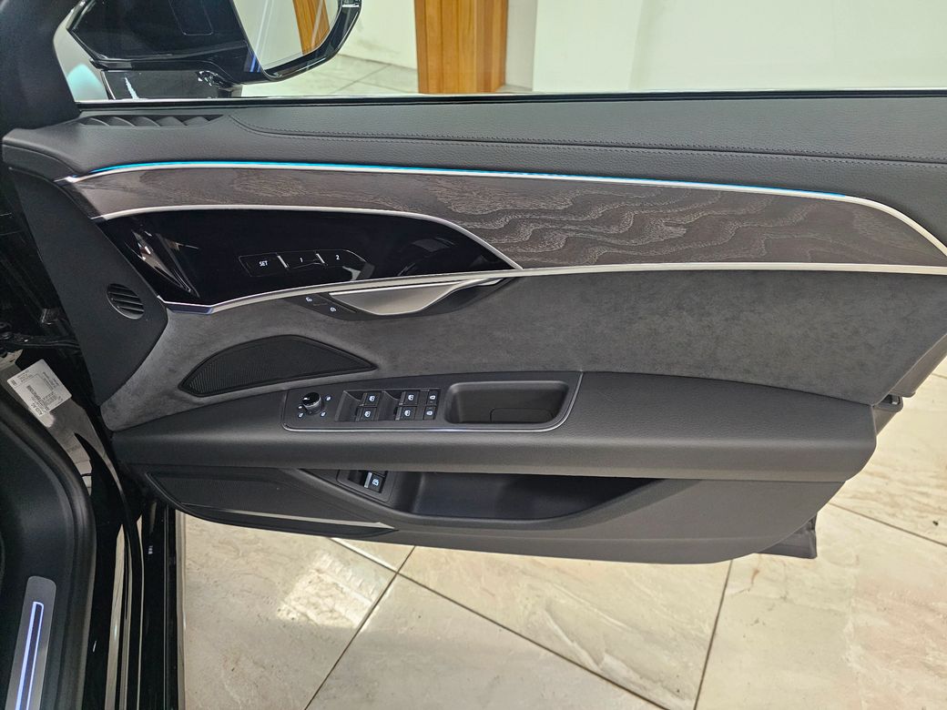 2024 Audi A8