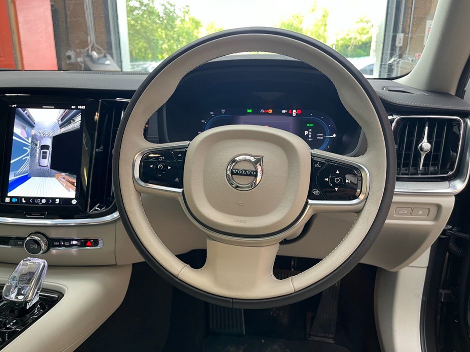 2024 Volvo V60