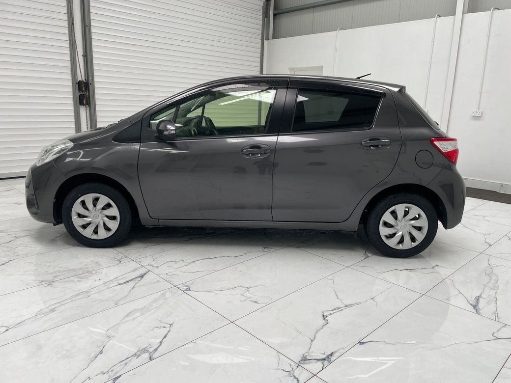 2017 Toyota Vitz