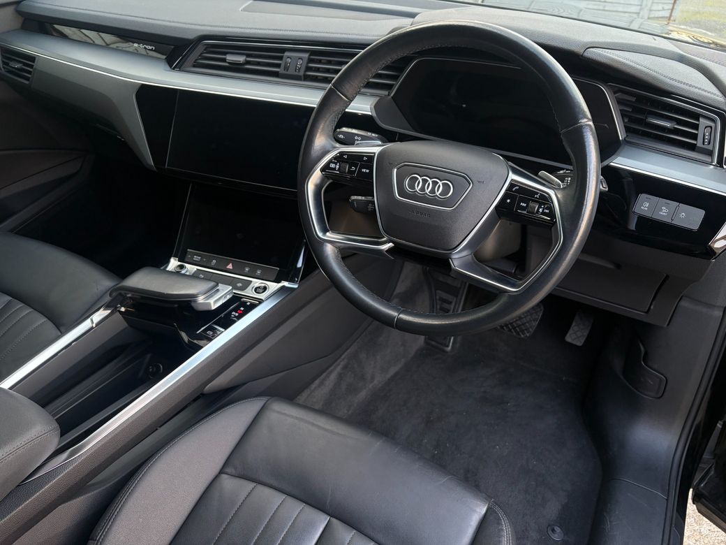 2022 Audi e-tron