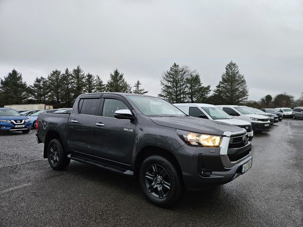 2025 Toyota Hilux