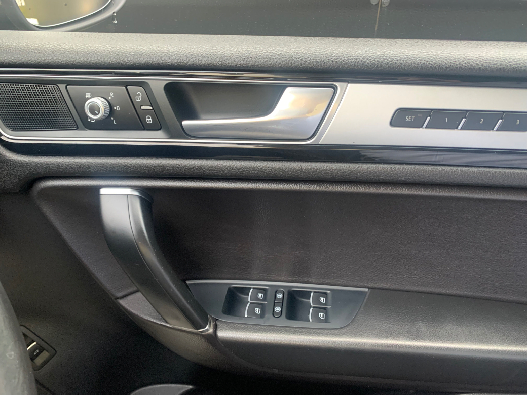 2016 Volkswagen Touareg