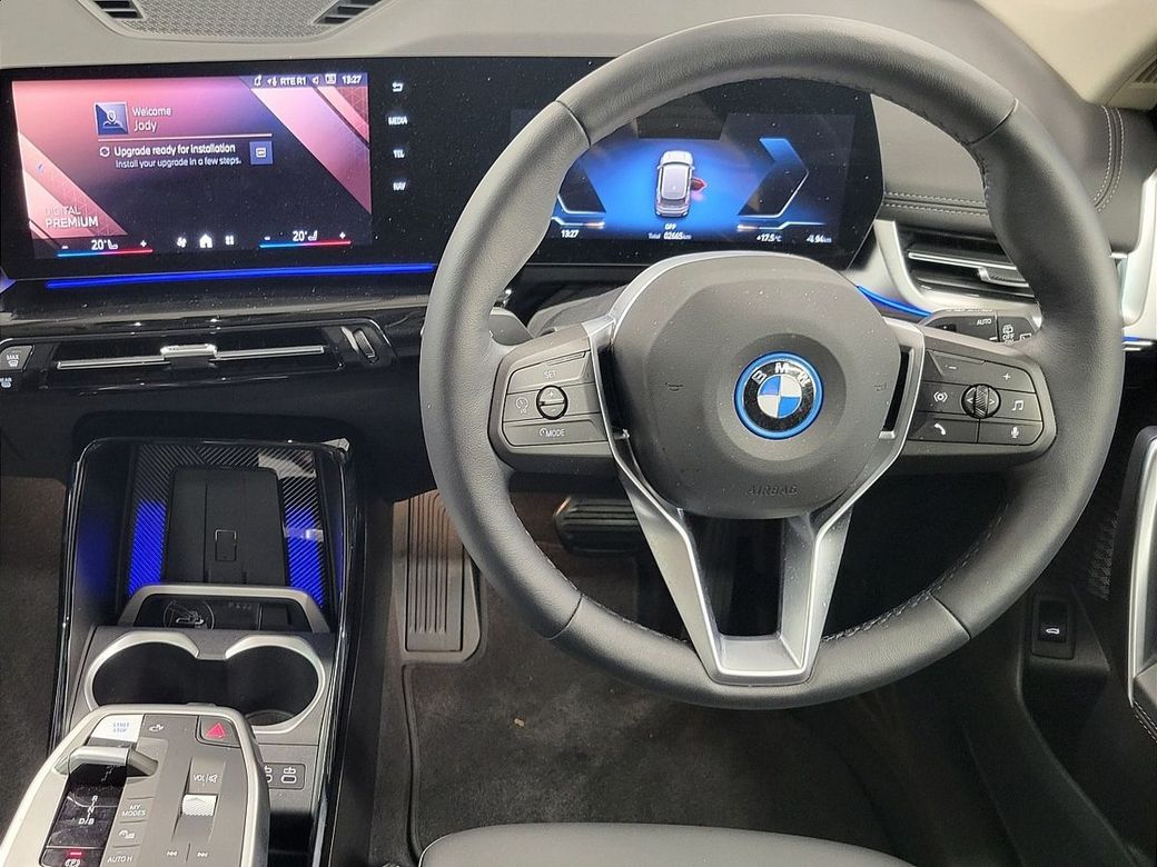 2025 BMW iX1