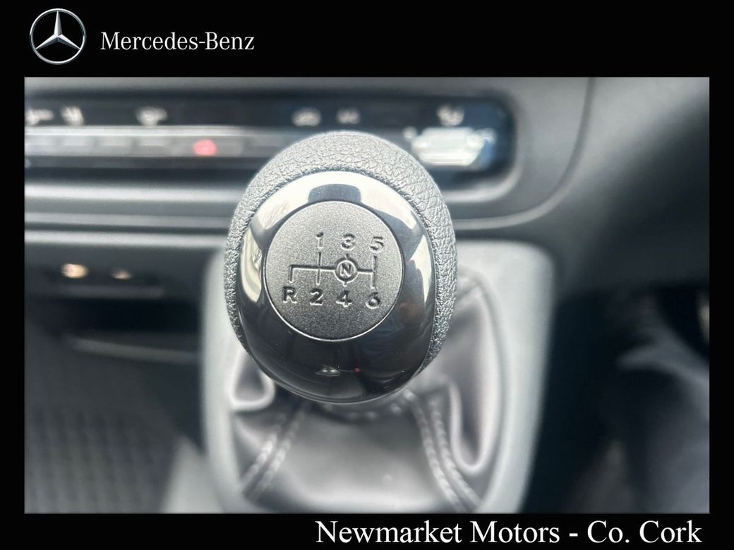 2027 Mercedes-Benz Vito