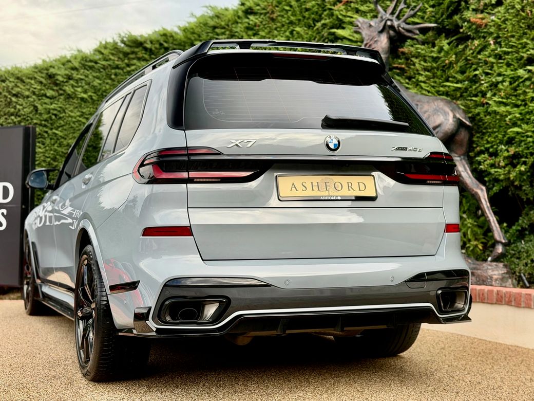 2024 BMW X7