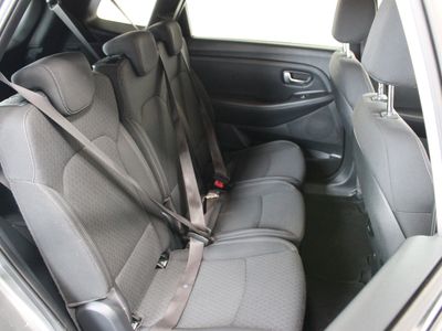 2017 Kia Carens