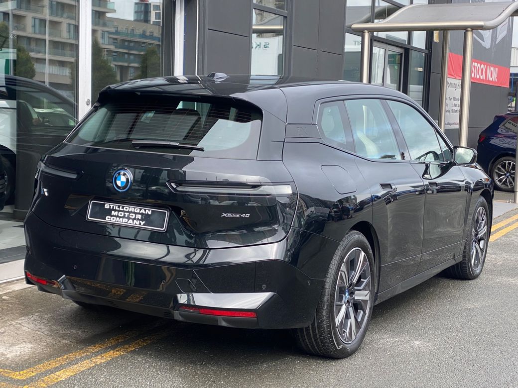 2024 BMW iX