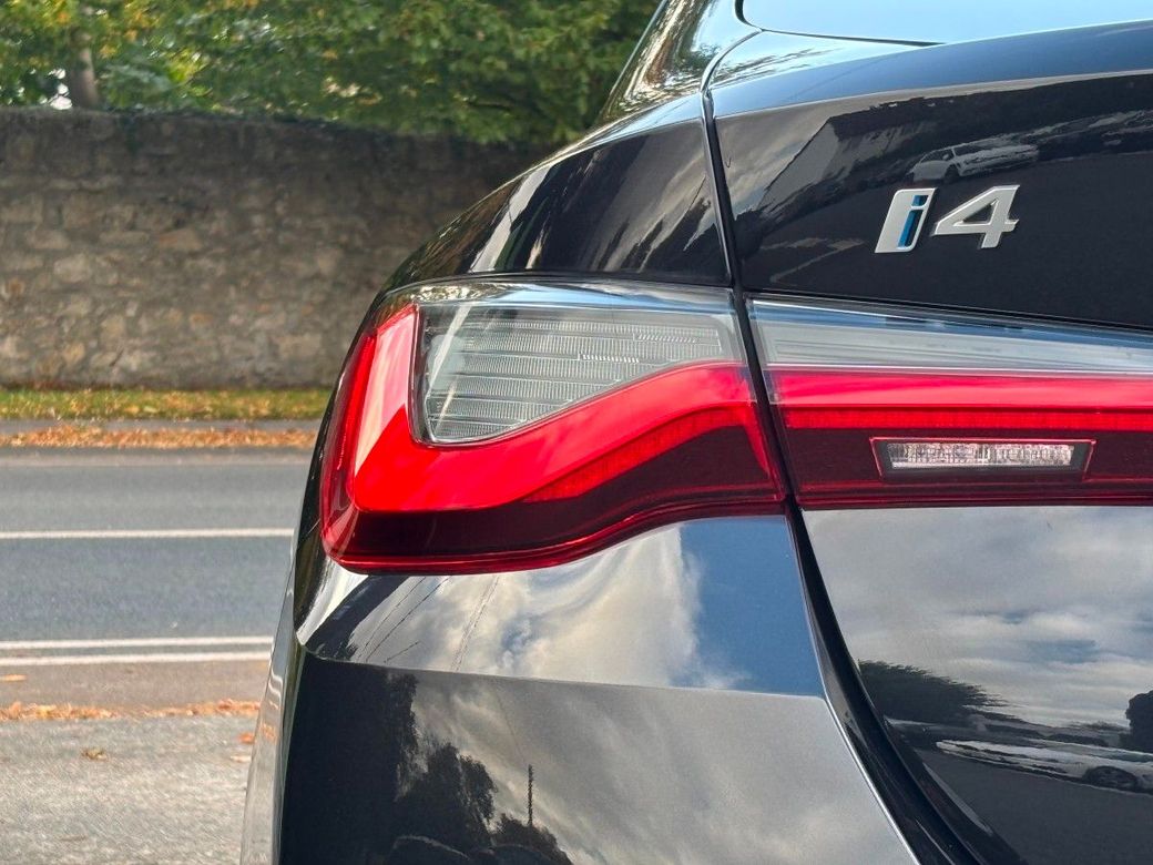 2025 BMW i4