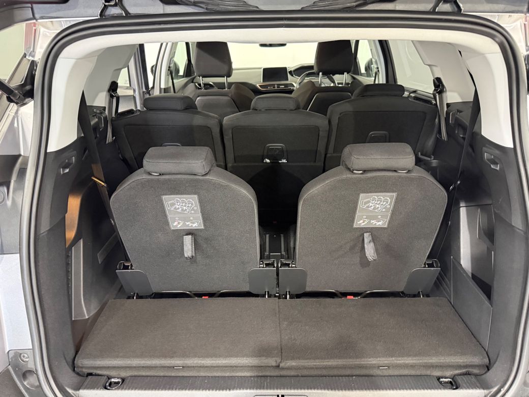 2019 Peugeot 5008