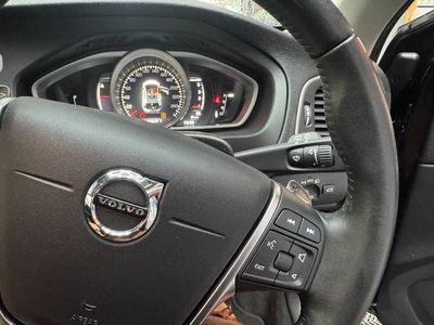 2017 Volvo V40