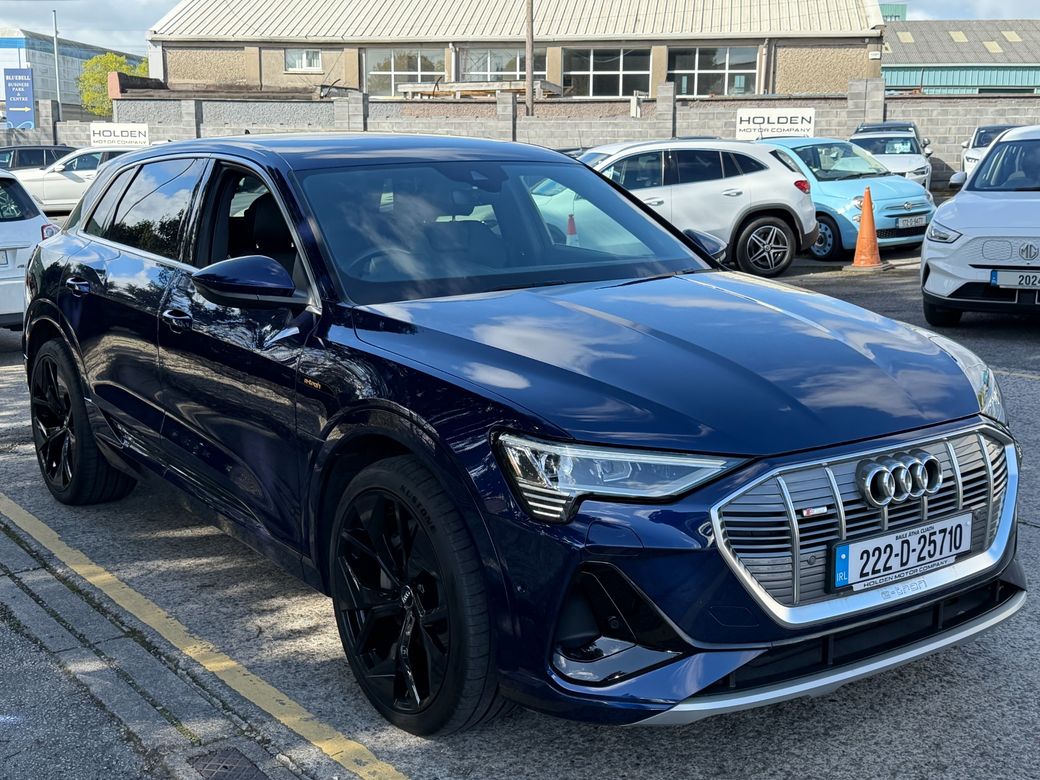2022 Audi e-tron