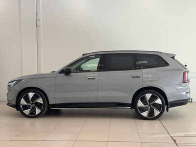 2025 Volvo EX90
