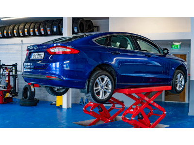 2018 Volvo V40