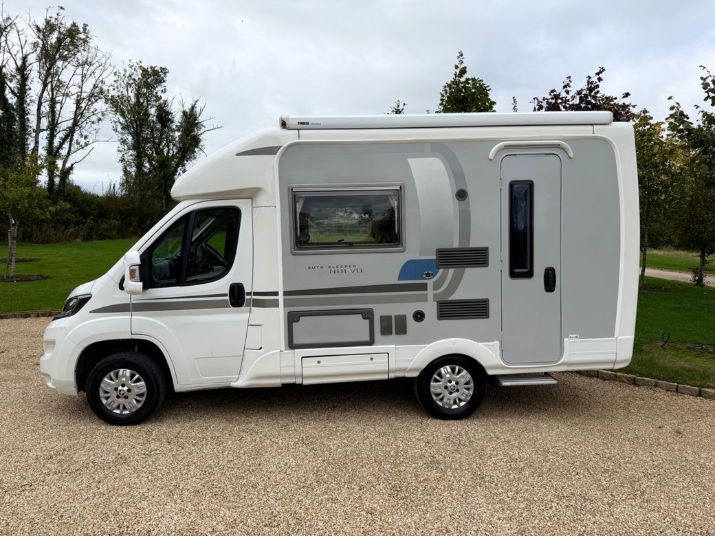 2015 AUTOSLEEPERS NUEVO LOW PROFILE R.H.D MANUAL