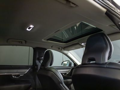 2021 Volvo S90