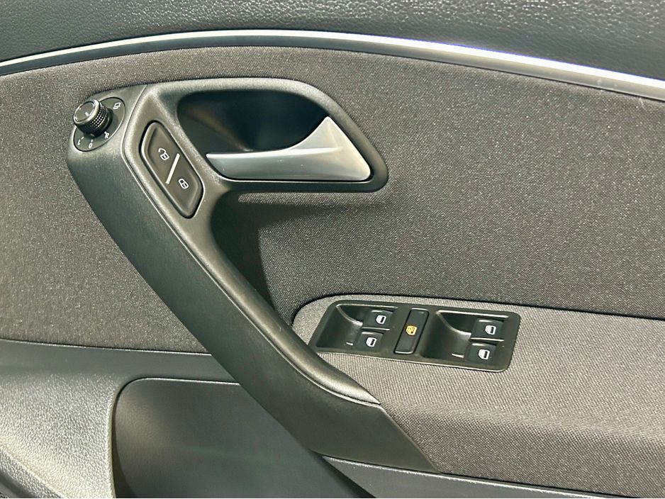 2016 Volkswagen Polo