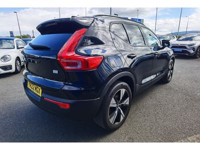2022 Volvo XC40