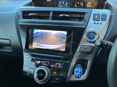 2019 Toyota Prius Alpha