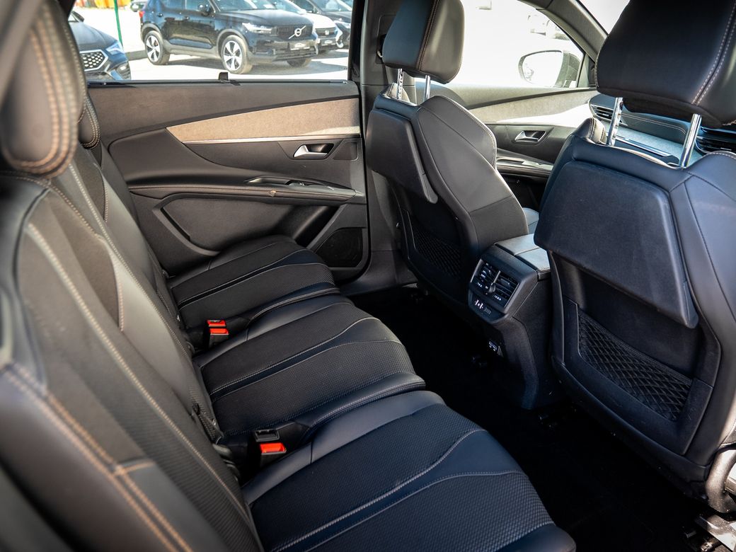 2023 Peugeot 5008