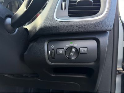2016 Volvo V40