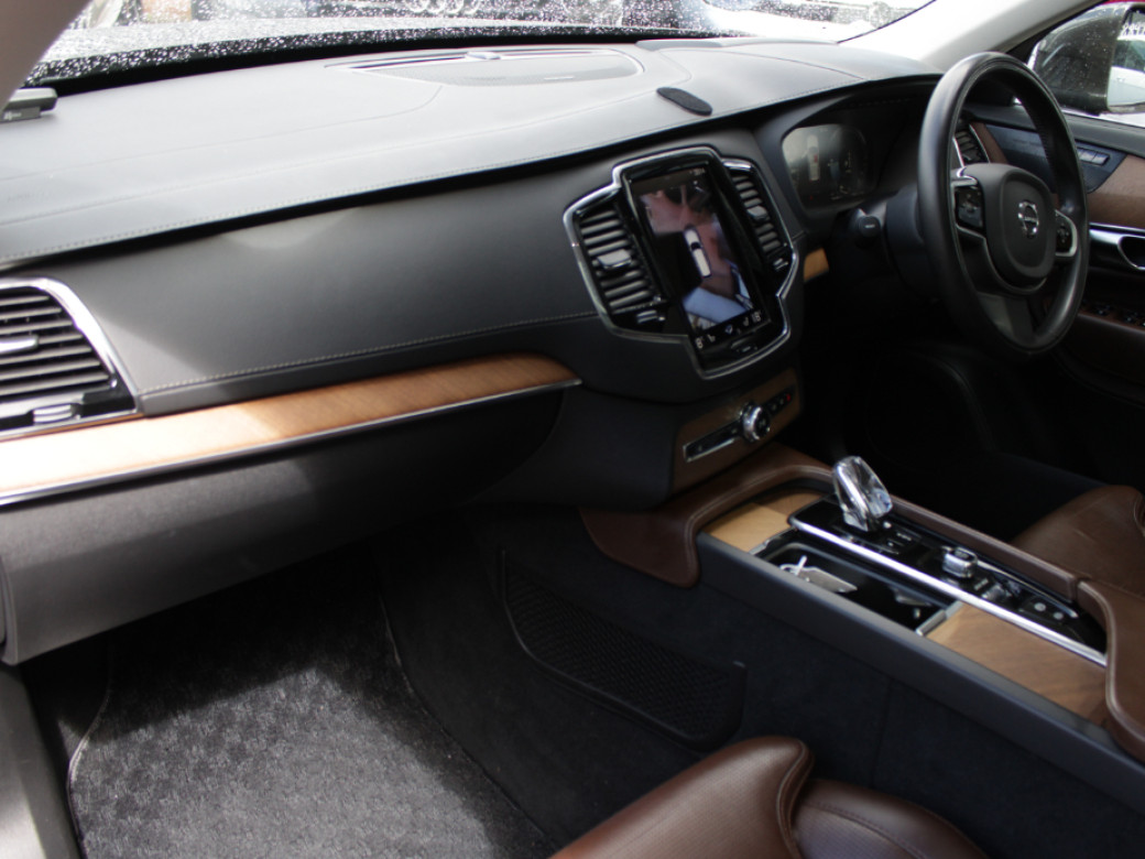 2020 Volvo XC90