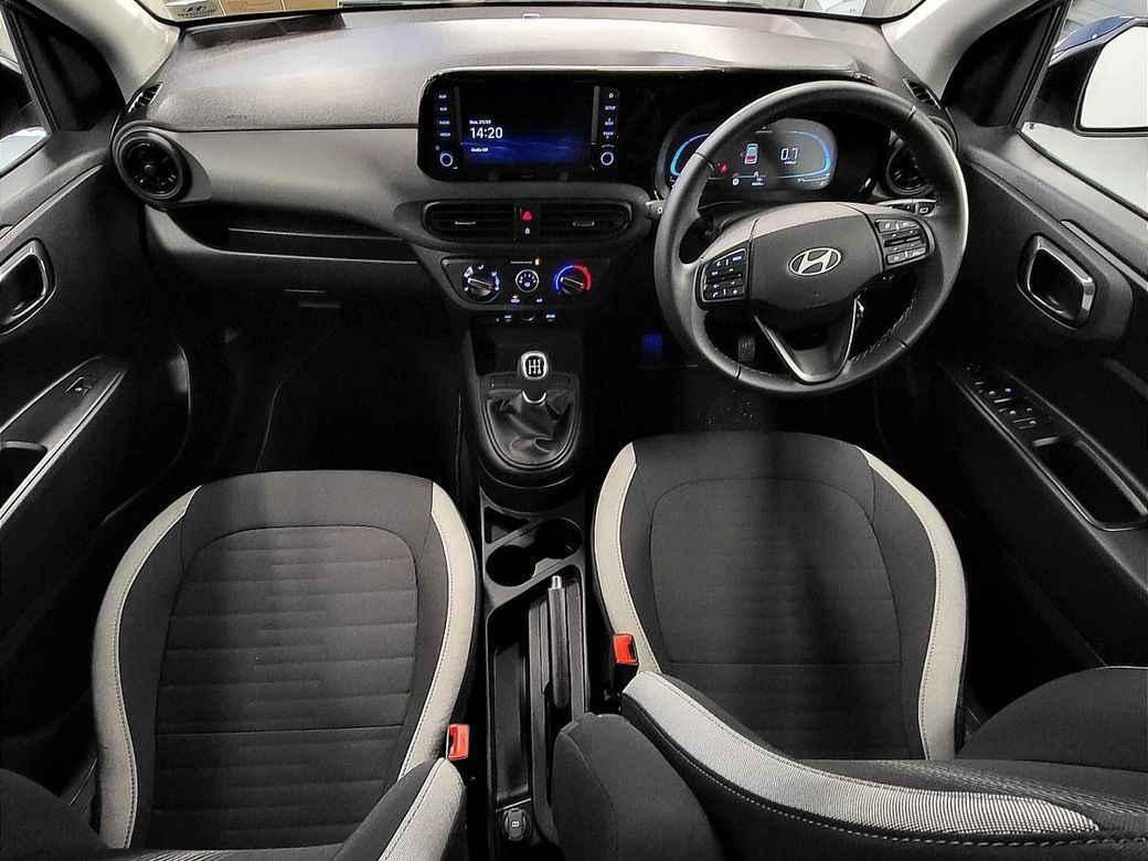 2025 Hyundai i10