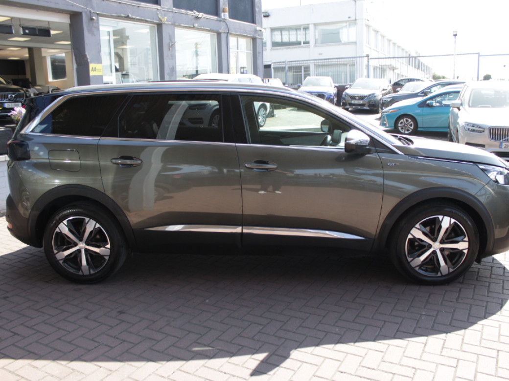 2019 Peugeot 5008
