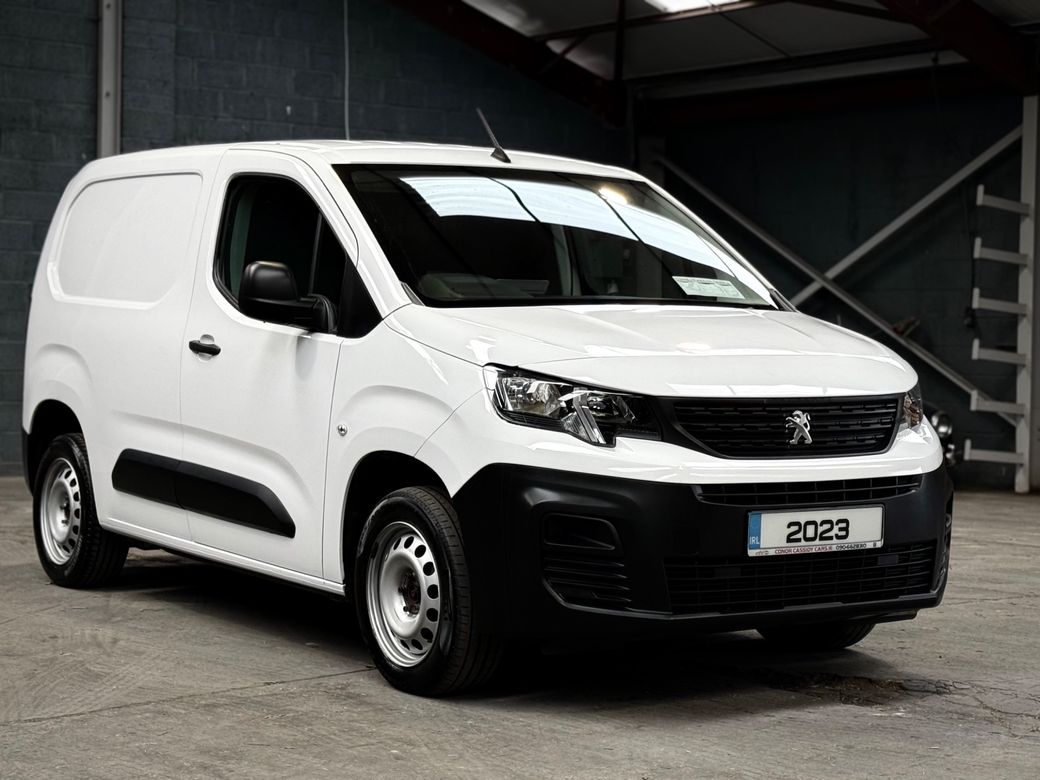 2023 Peugeot Partner