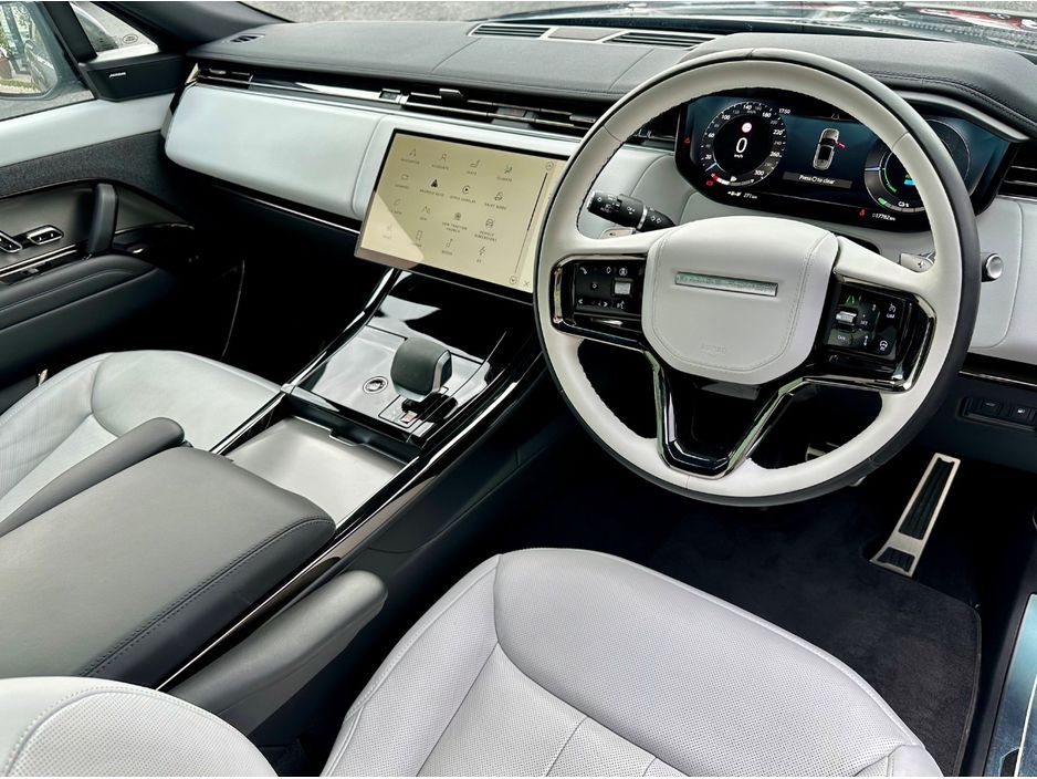 2025 Land Rover Range Rover Sport