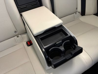 2023 Lexus ES 300h