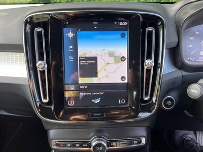 2022 Volvo XC40