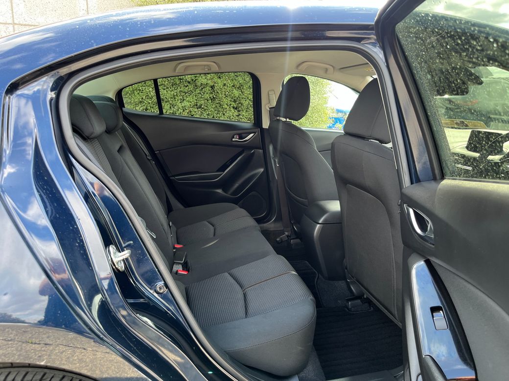 2019 Mazda Axela