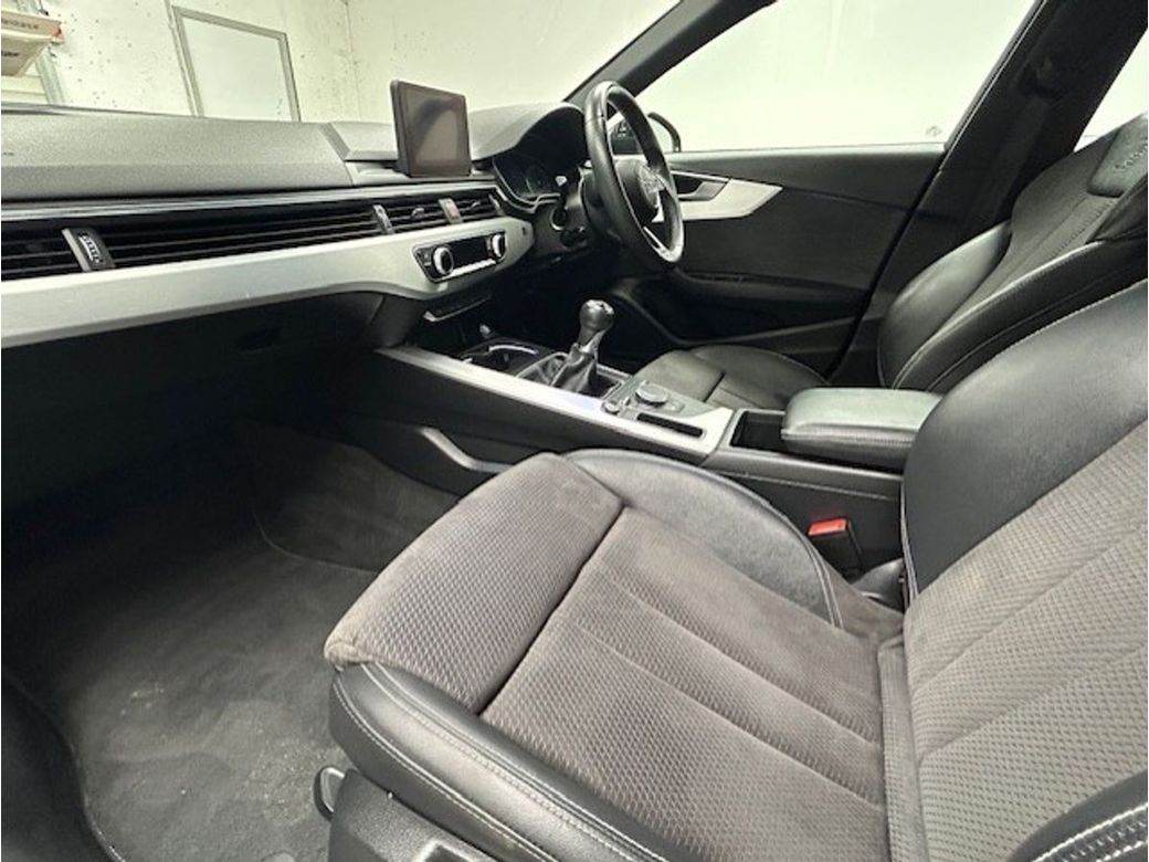 2017 Audi A4