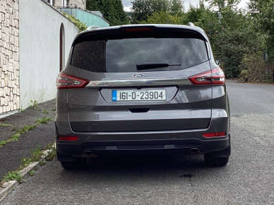 2016 Ford S-Max