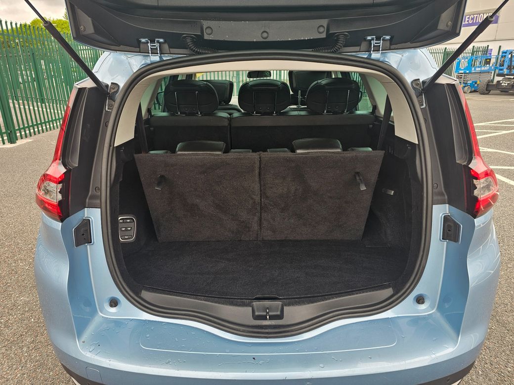 2017 Renault Grand Scenic